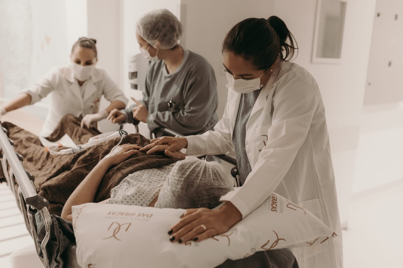 Carol acompanhando gestante na maternidade